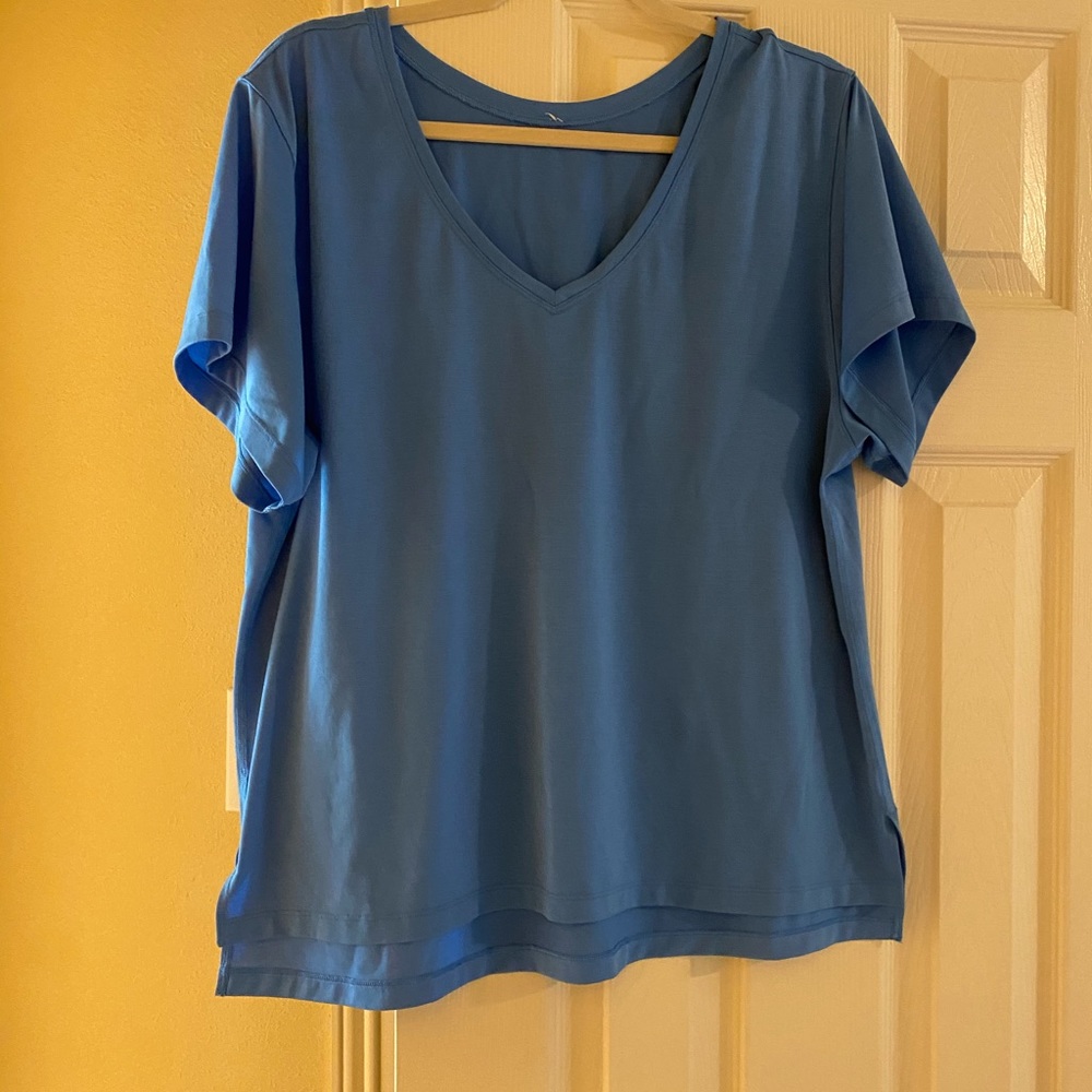 Lululemon shirt